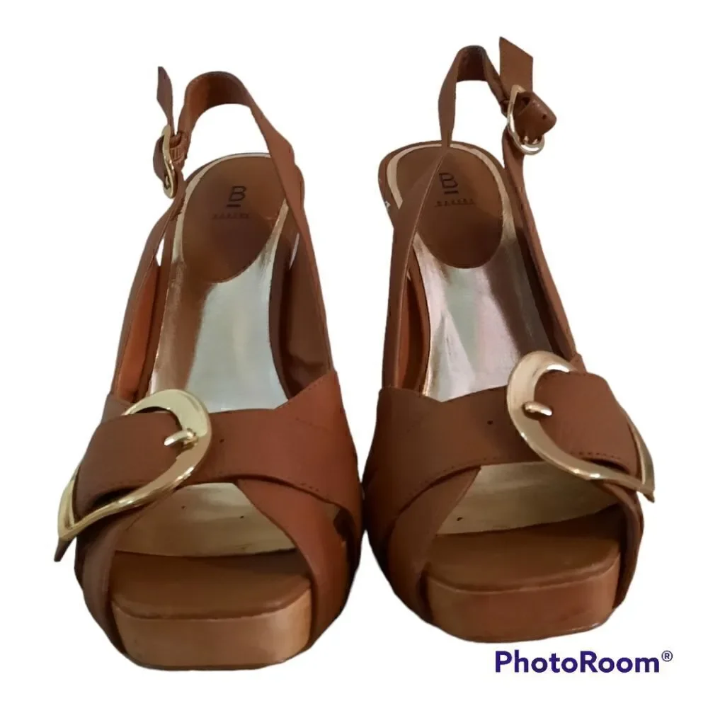 Bakers Wooden Peptoe Platform Heels
